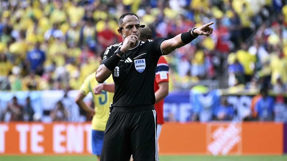 ismail elfath scheidsrechter engeland argentinie