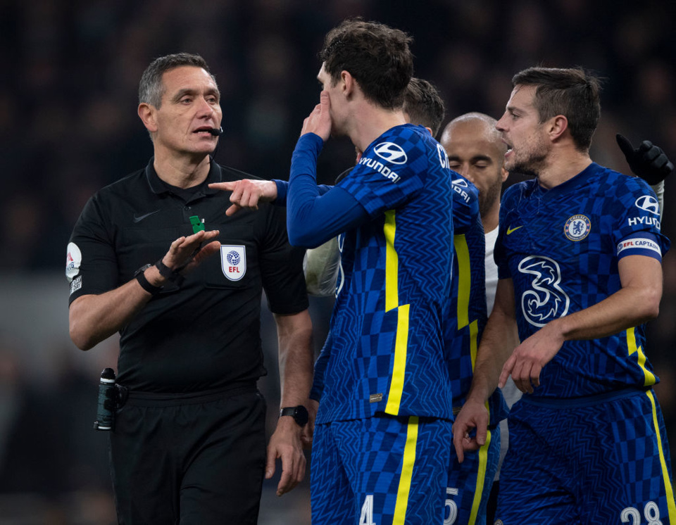 Andre Marriner averaged 3.3 yellow cards per game