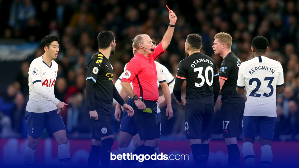 Premier League Card Betting: Mike Dean loves the big occasion
