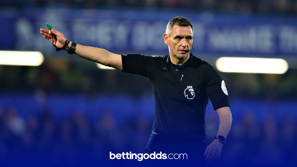 Ref Watch: Andre Marriner has been very lenient this season