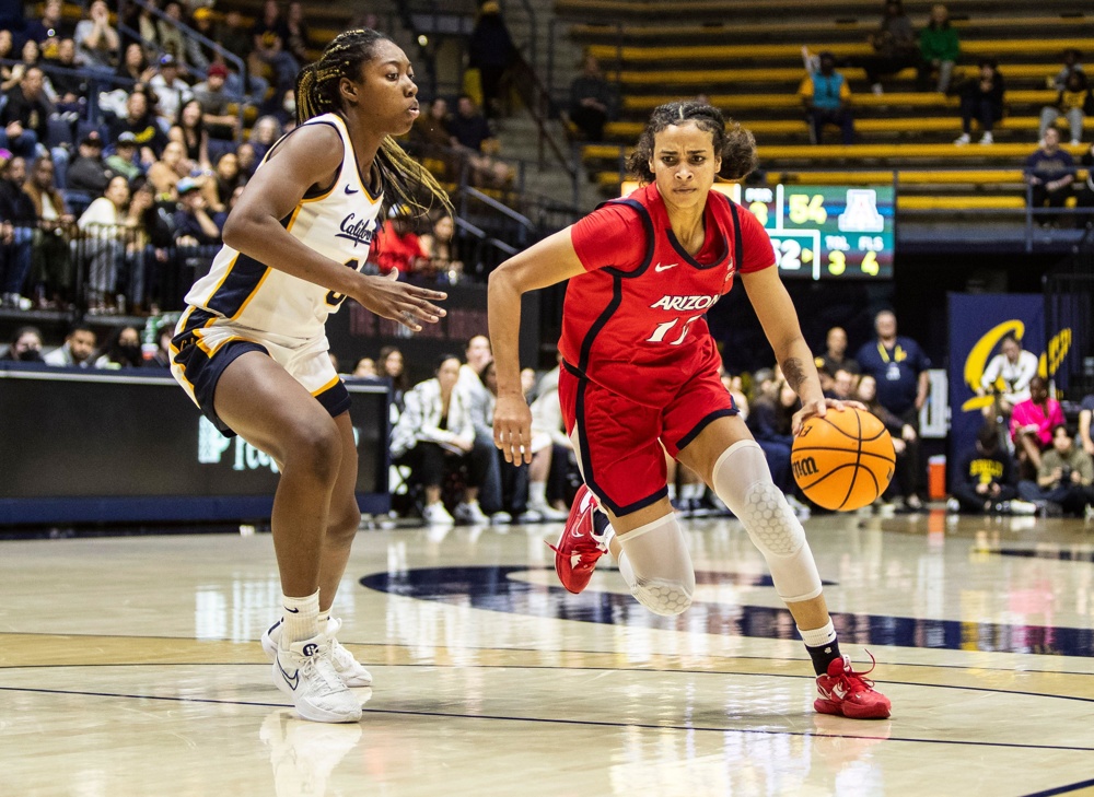 Berkeley, CA U.S. 25th Feb, 2024. A. Arizona forward Esmery Martinez (12)drives to the hoop during the NCAA Women's Basketball game between Arizona Wildcats and the California Golden Bears. Arizona beat California 87-68 at Haas Pavilion Berkeley Calif. Thurman James/CSM (Credit Image: © Thurman James/Cal Sport Media). Credit: csm/Alamy Live News - Image ID: 2WMFCGP